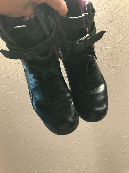 Кроссовки  кожа хайтопы ботинки полусапожки 25,5 см стелька reebok