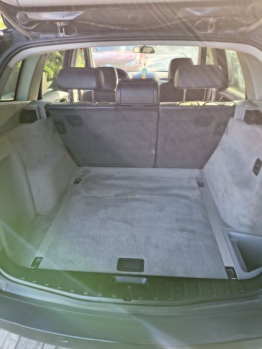 Sprzedam BMW X3 2.0 benzyna zamiana