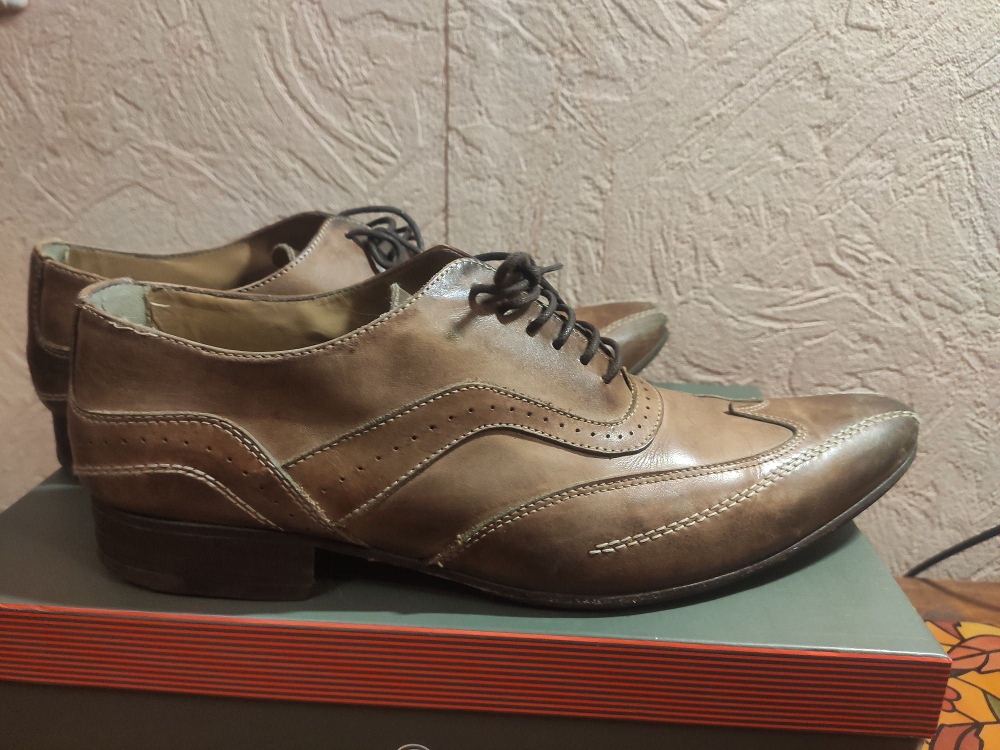 Стильные классические мужские итальянские кожаные туфли