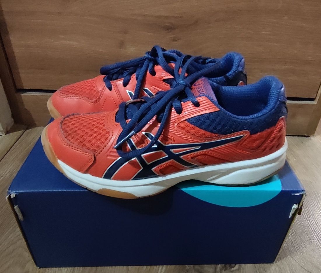 Buty Asics Upcourt 3 GS r. 34,5