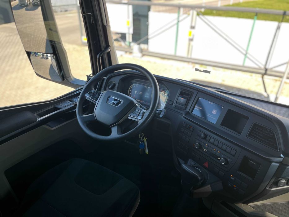 MAN TGX 26.470 6X2-4 LL BDF 2021 Промтоварний фургон-контейнер