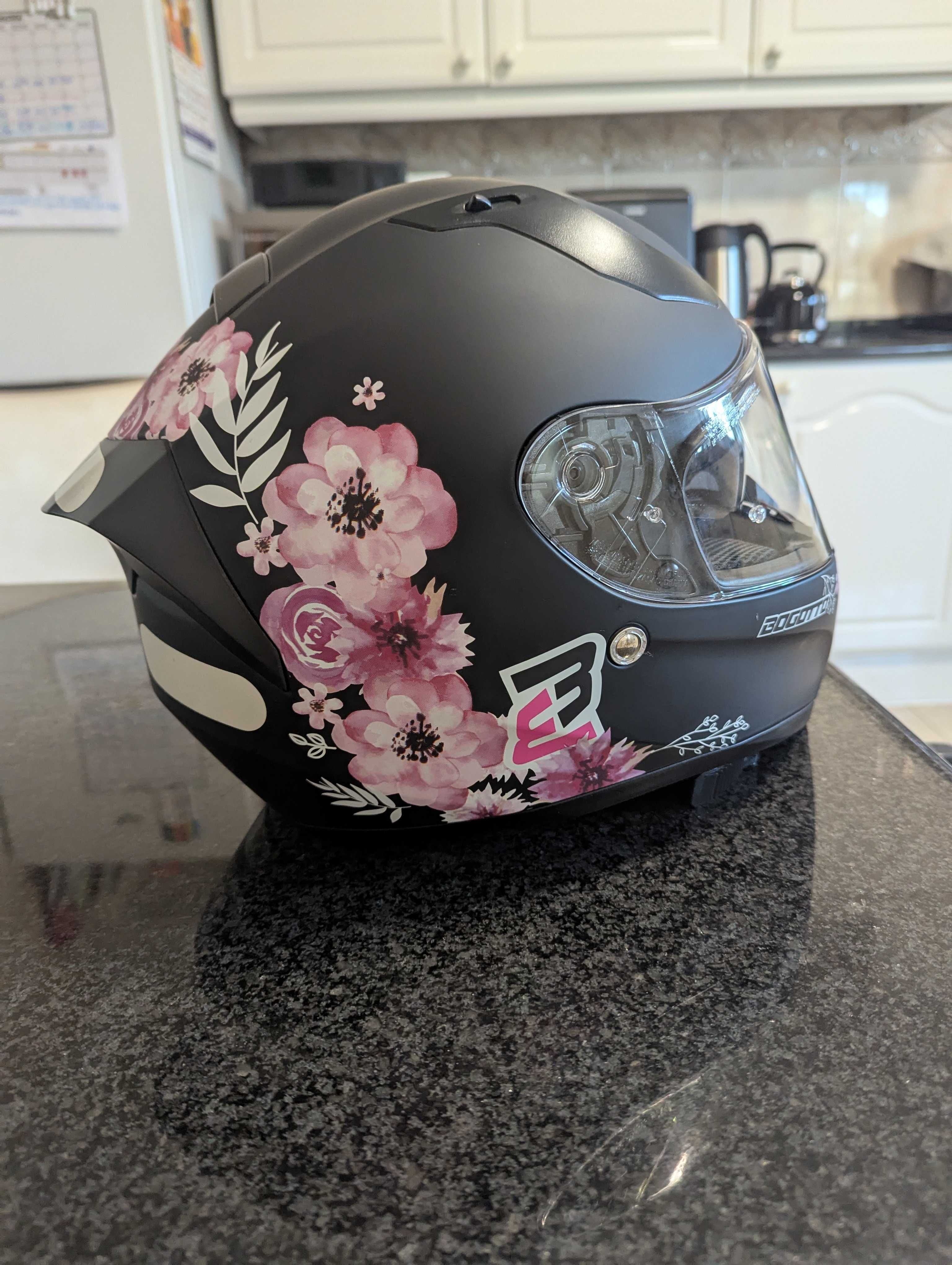 Capacete para meninas / senhoras semi-novo