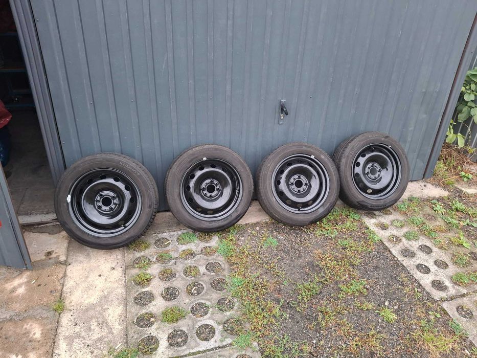 Sprzedam komplet felgi opony do  Fiat 500  185/55/15
