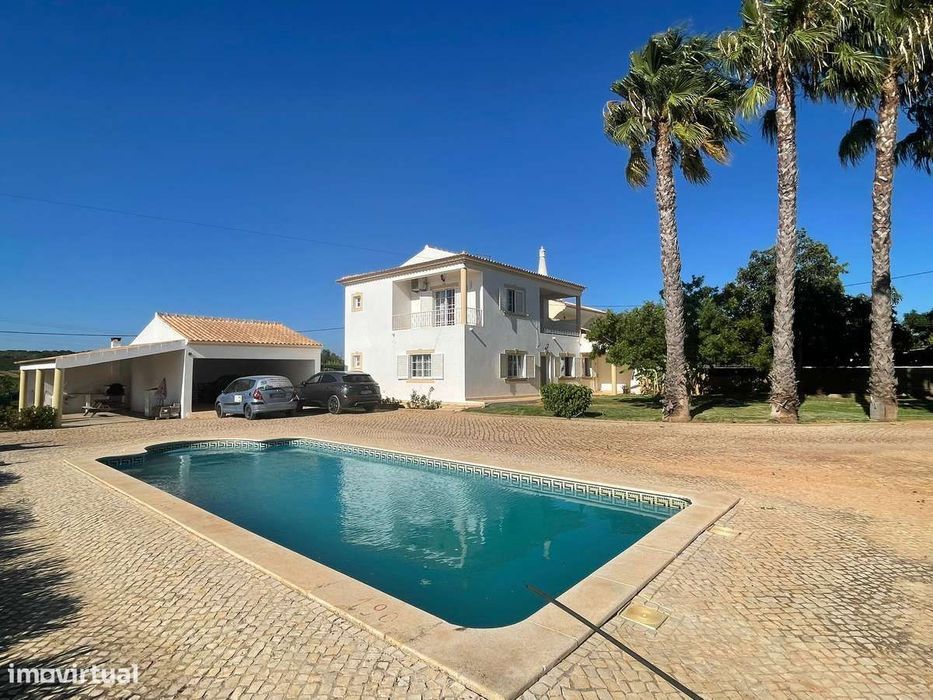 Moradia V3 + Apartamento T1 Arrendamento Anual – Algoz