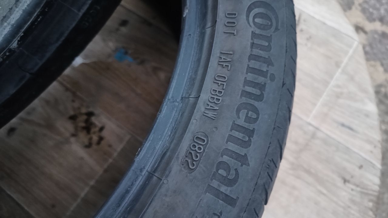 Continental ProContact rx 235/40 r19 96w шини