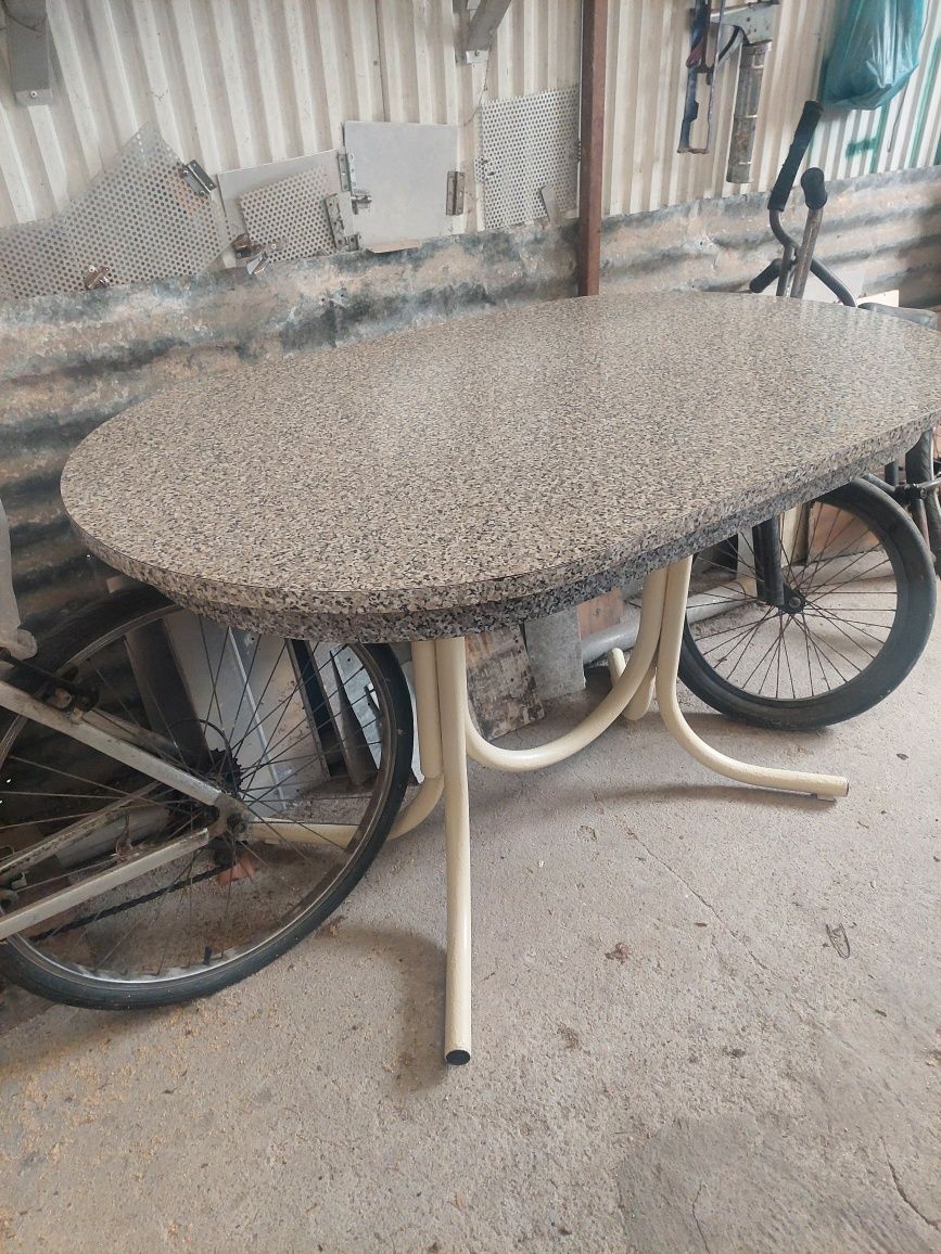 Vendo mesa de madeira