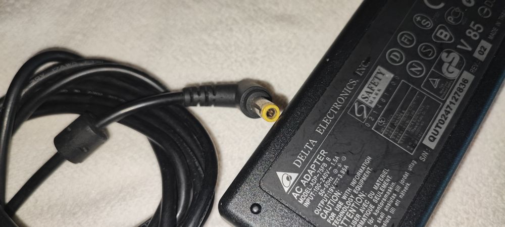 Carregador transformador 19v