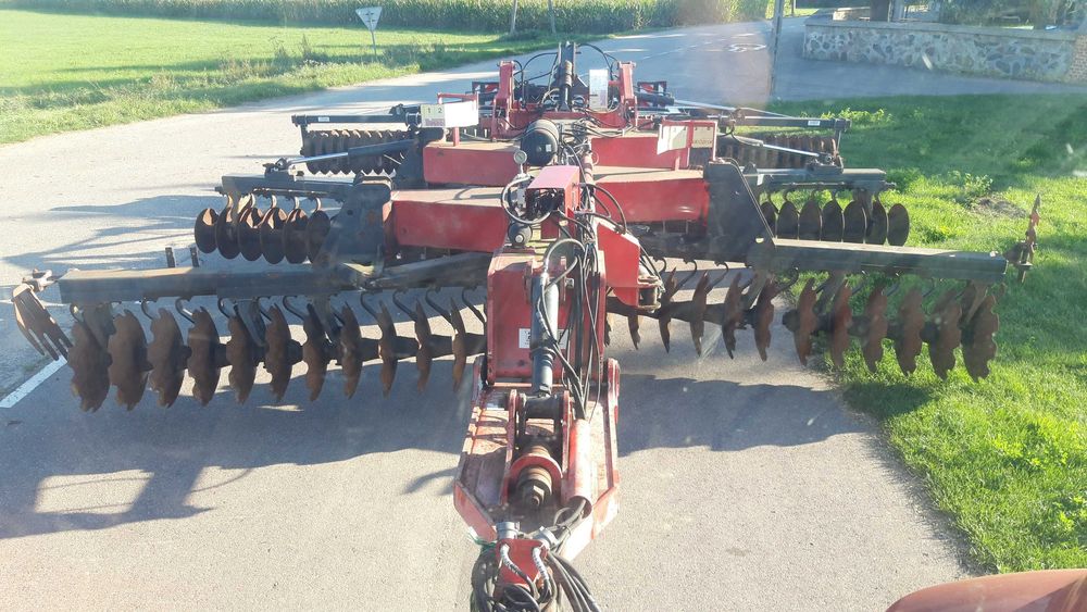 Case IH Magnum 315 New Holland T8