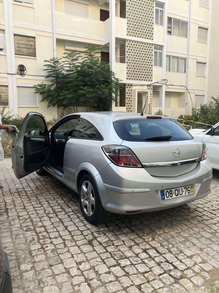 Opel astra h gtc