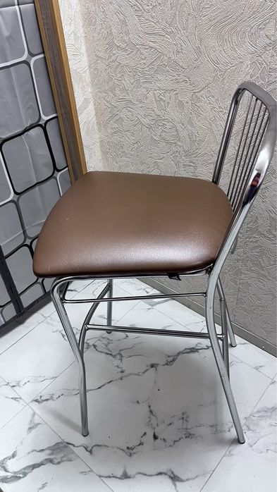 Барний стільчик, стілець для візажиста/бровіста