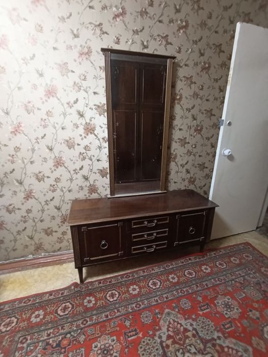 Продам шкаф и трюмо