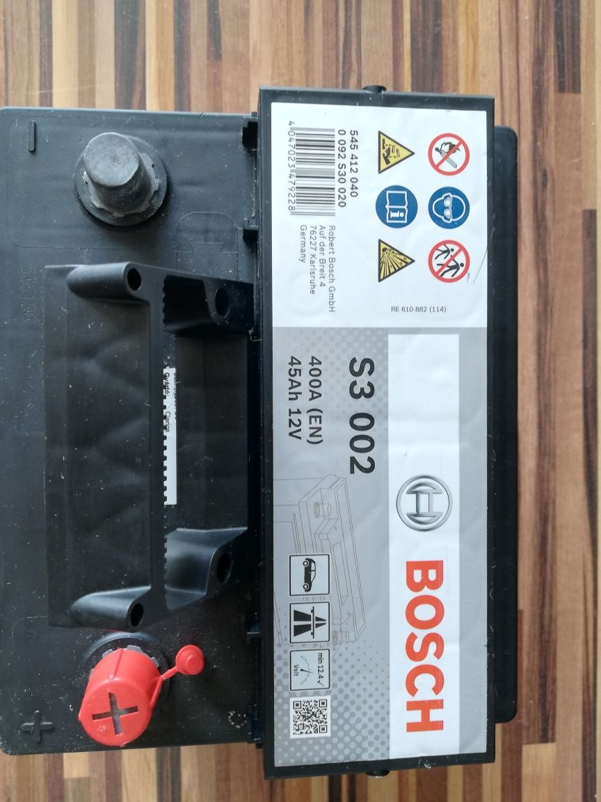 Bosch S3 002---12 v 45Ah 400 A prawy + Nówka sztuka Łódź