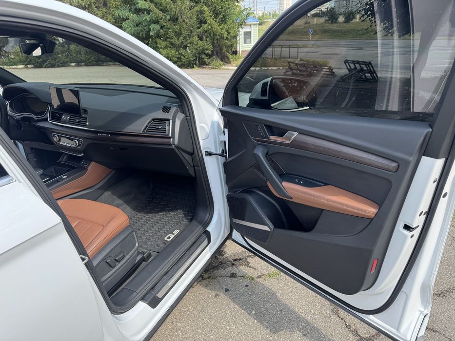 Audi q5 2021 як нова перед максимальна комплектація
