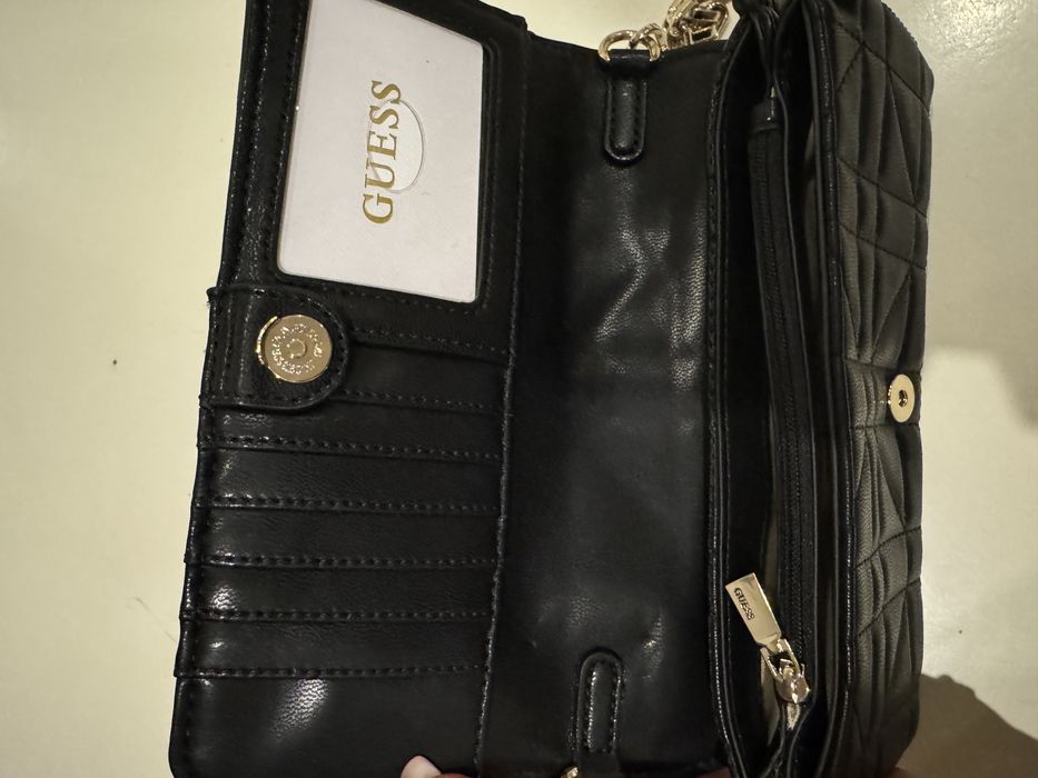 Sprzedam  torebke Guess