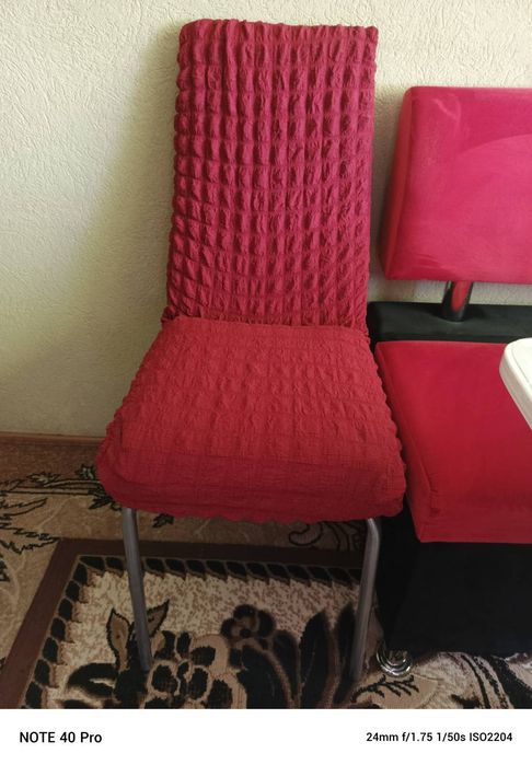 Продам четыре стула