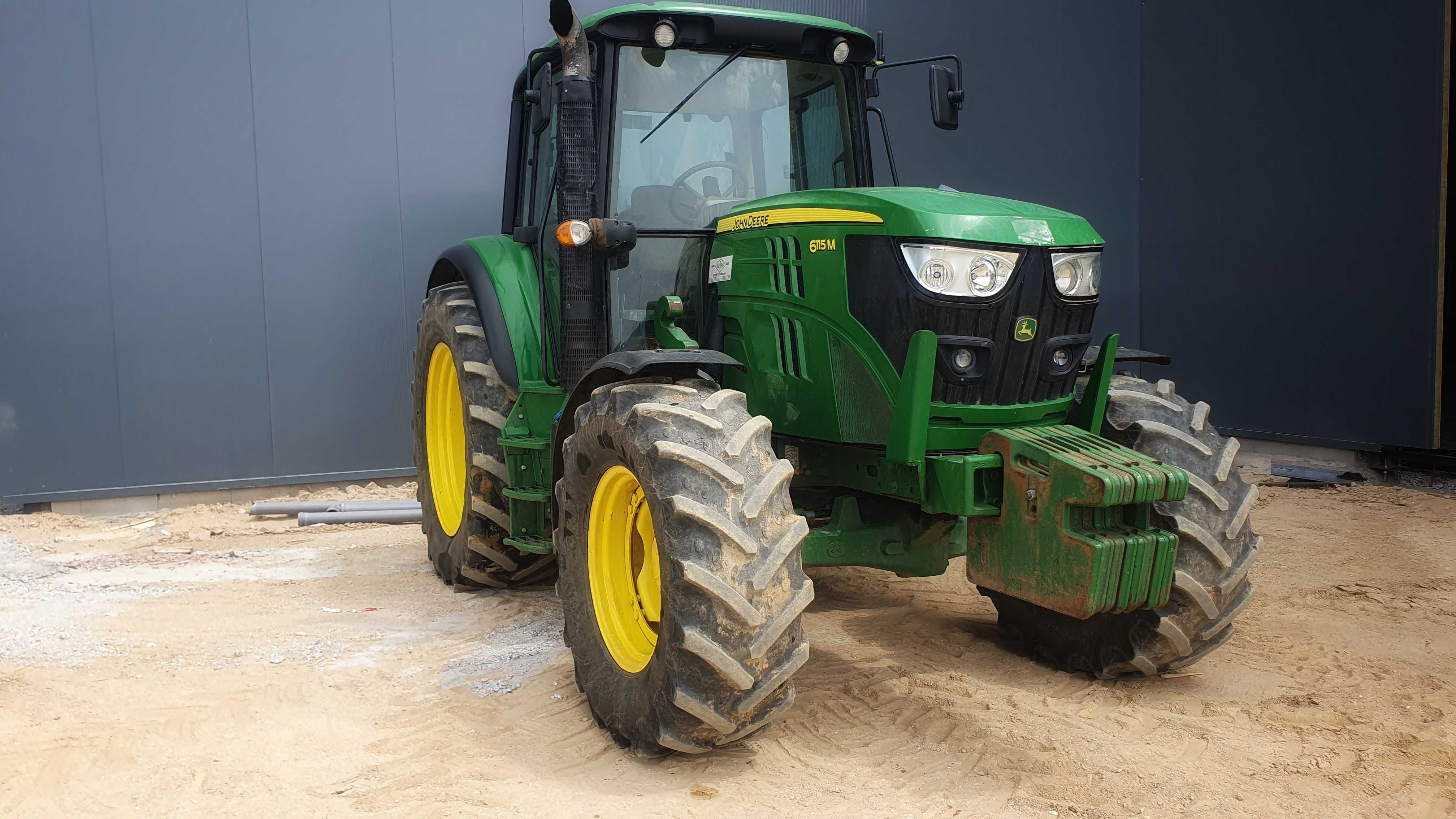 Trator John Deere 6115 M