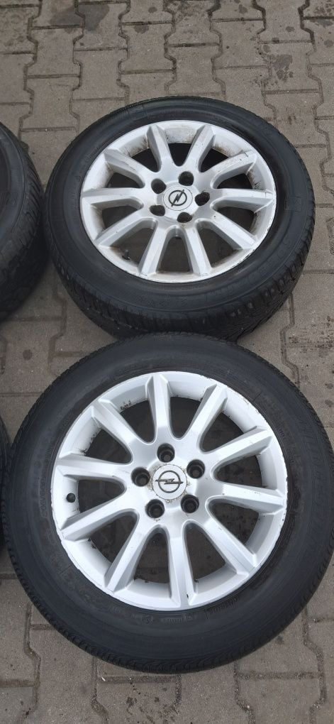 Felgi z oponami R 16 205x55. Opel astra