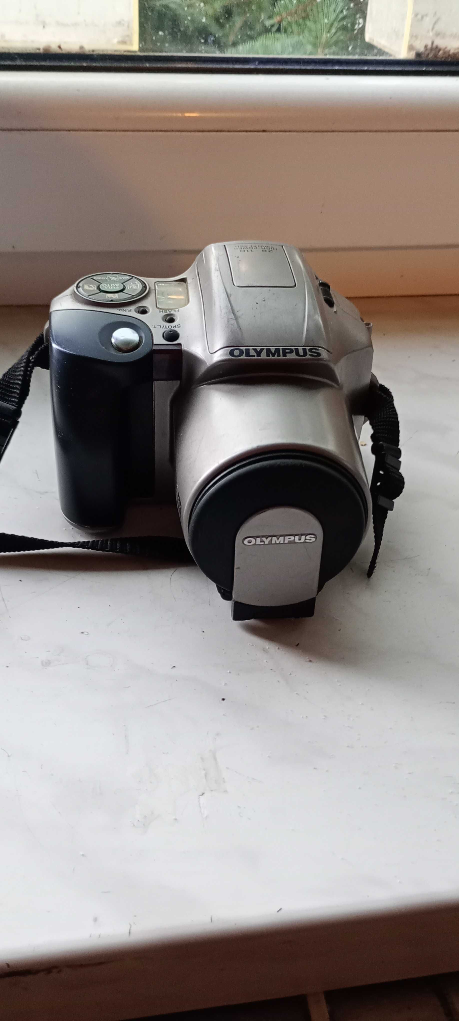 Aparat analogowy Olympus IS-200