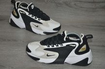 Продам кросівки ФІРМА Nike Zoom 2k