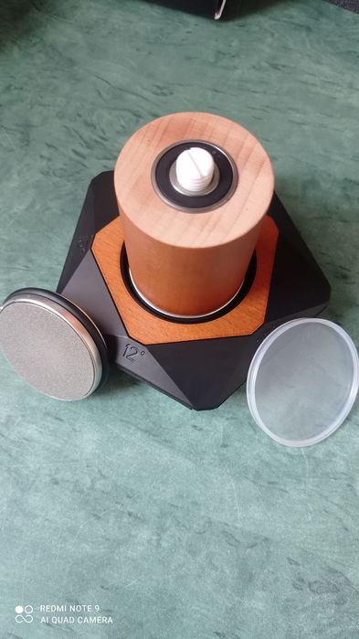 Роликовая точилка для заточки ножей.