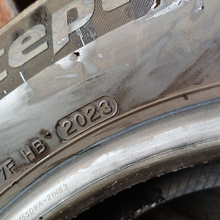 Шини 215  65  16