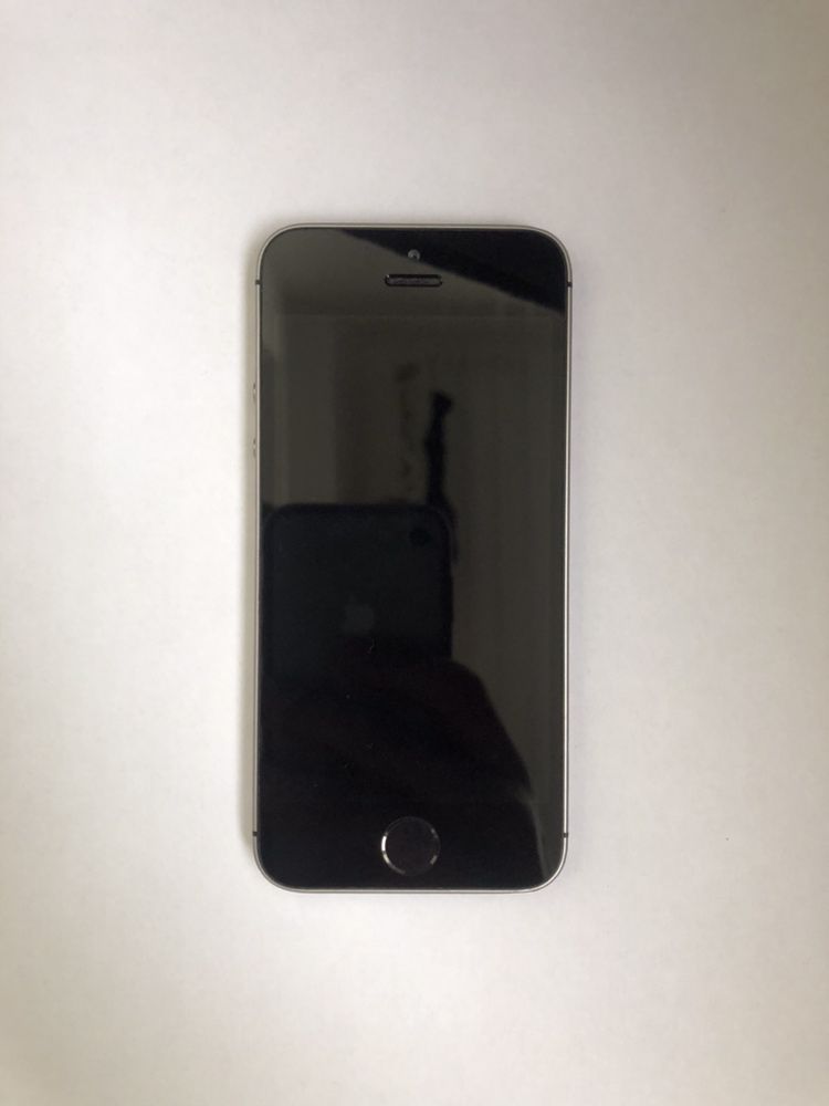 Iphone SE 16gb space gray