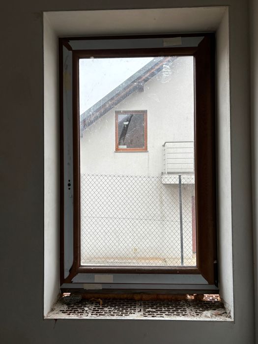 Okna i drzwi balkonowe OKNOPLAST Cała stolarka Nieeksploatowane różne