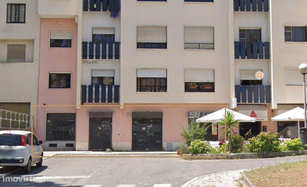 Loja com 69.05 m² - Rentabilidade 9% | Monte Abraão, Queluz