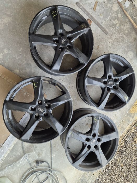 Komplet czarnych felg 18" Ford Mondeo 225/45/18