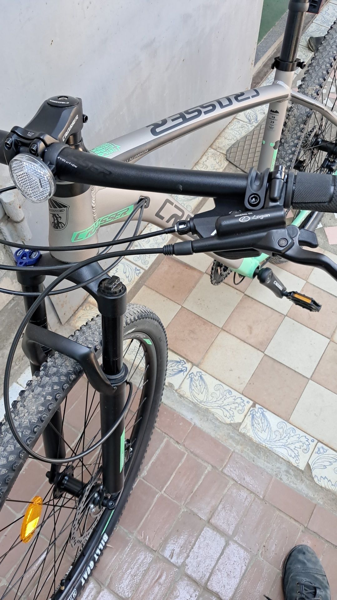 Велосипед на гидравлических тормозах,  2024 года