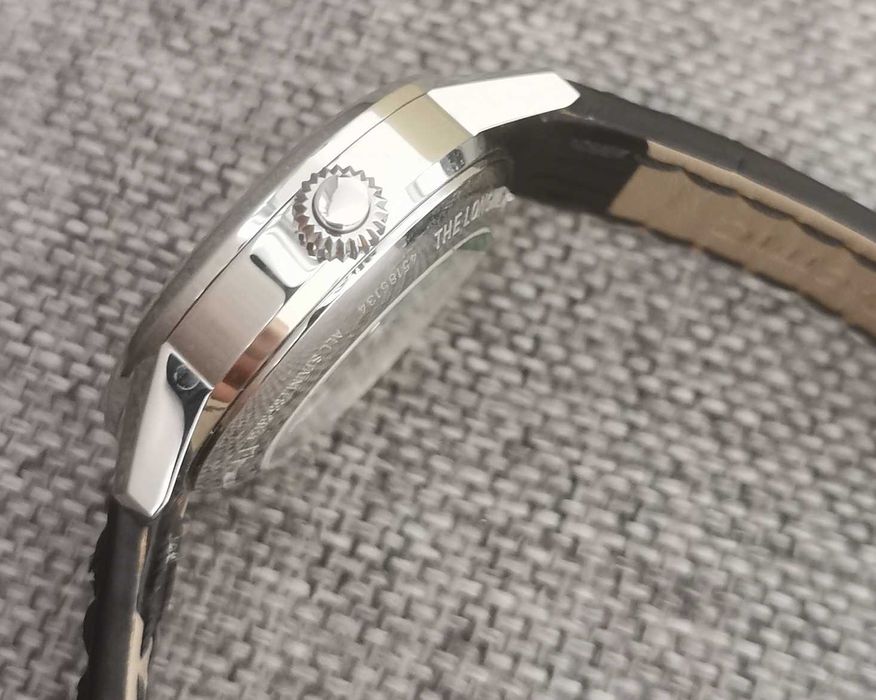 Longines Heritage Chronograph monopusher.