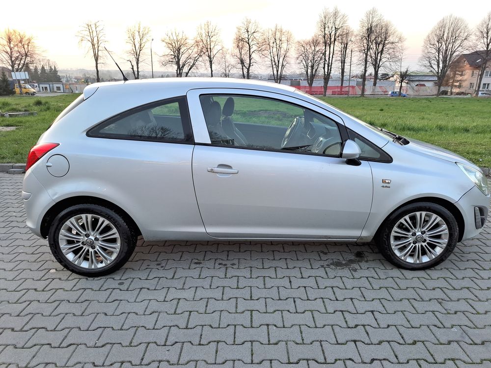 Opel Corsa Active 1.4 2012r