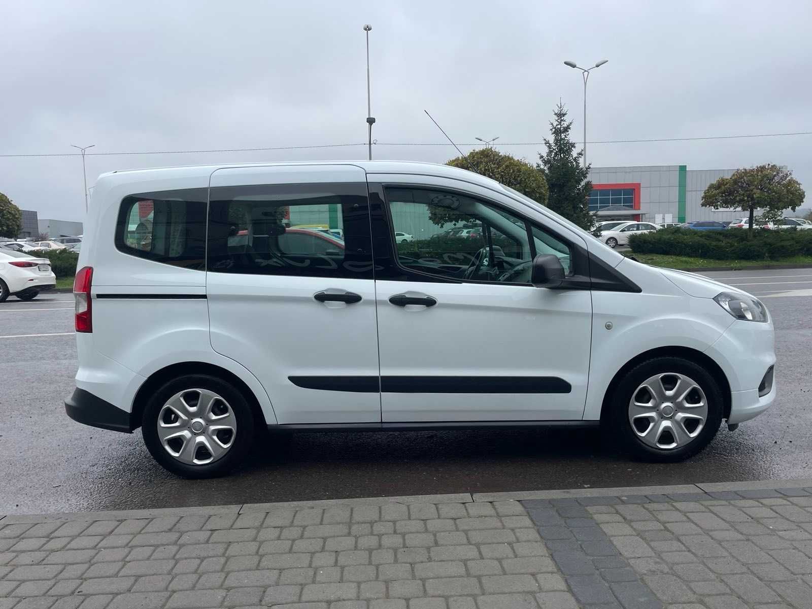 Ford Tourneo Courier