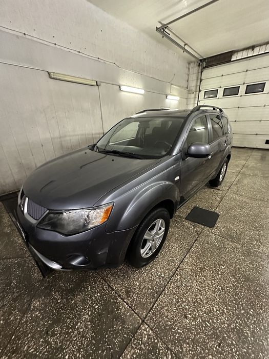 Продам Митсубісі Аутлендер Mitsubishi Outlander XL