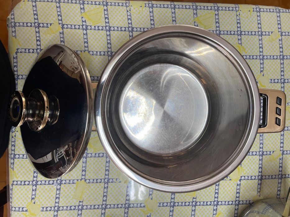 Tacho com tampa em metal inox - NUNCA USADO