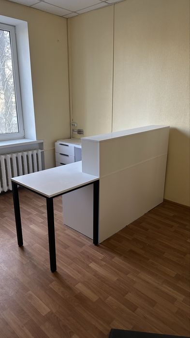 Нові меблі ресепшн + комод