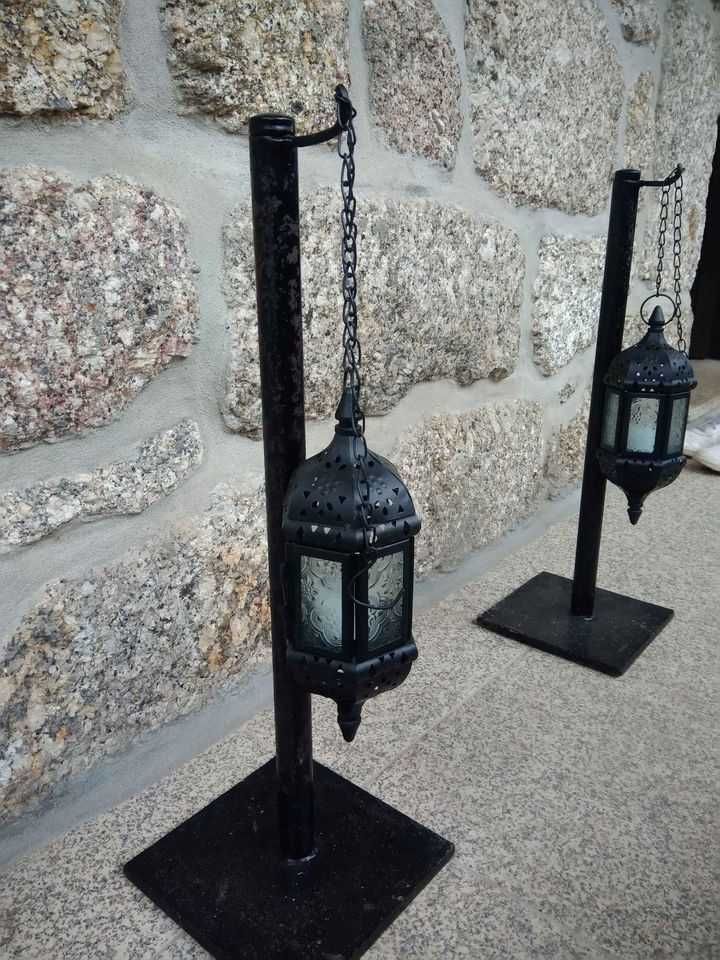 Candeeiros de ferro vintage para jardim ou entrada usados