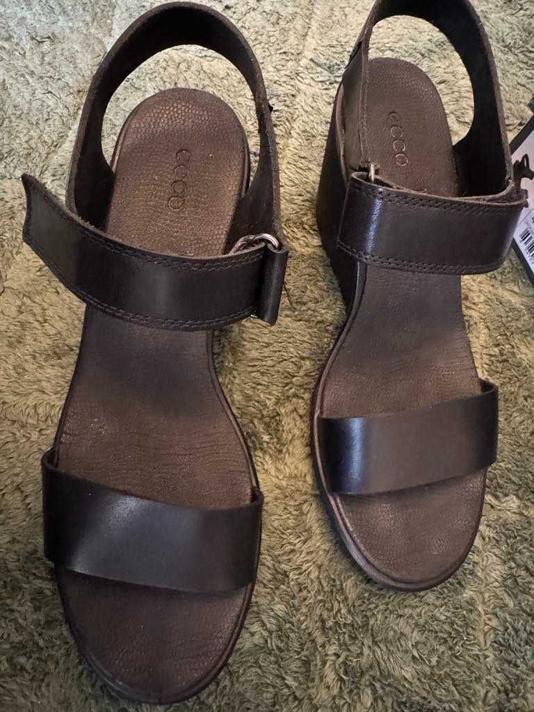 Sandały Ecco Freja Wedge 2-Strap – czarne, rozmiar 41 EU