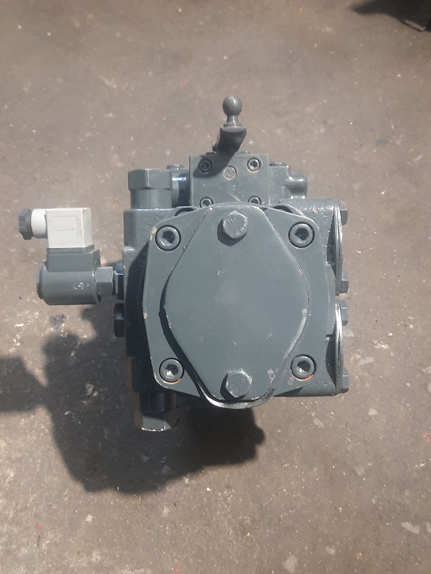 Pompa rexroth A10VG28