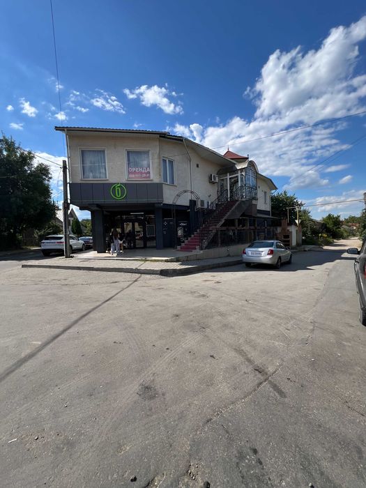 Продаж приміщення, яке приносить 1500 дол щомісячно