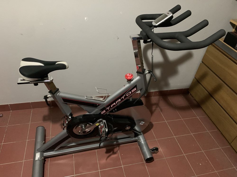 Bicicleta estatica profissional BH STRATOS