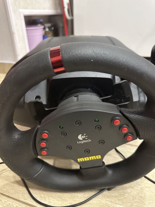 Игровой руль ( консоль)в отличном состоянии