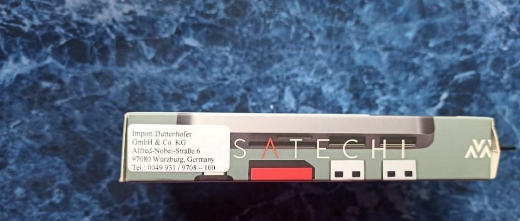 Satechi usb-c passthough hub