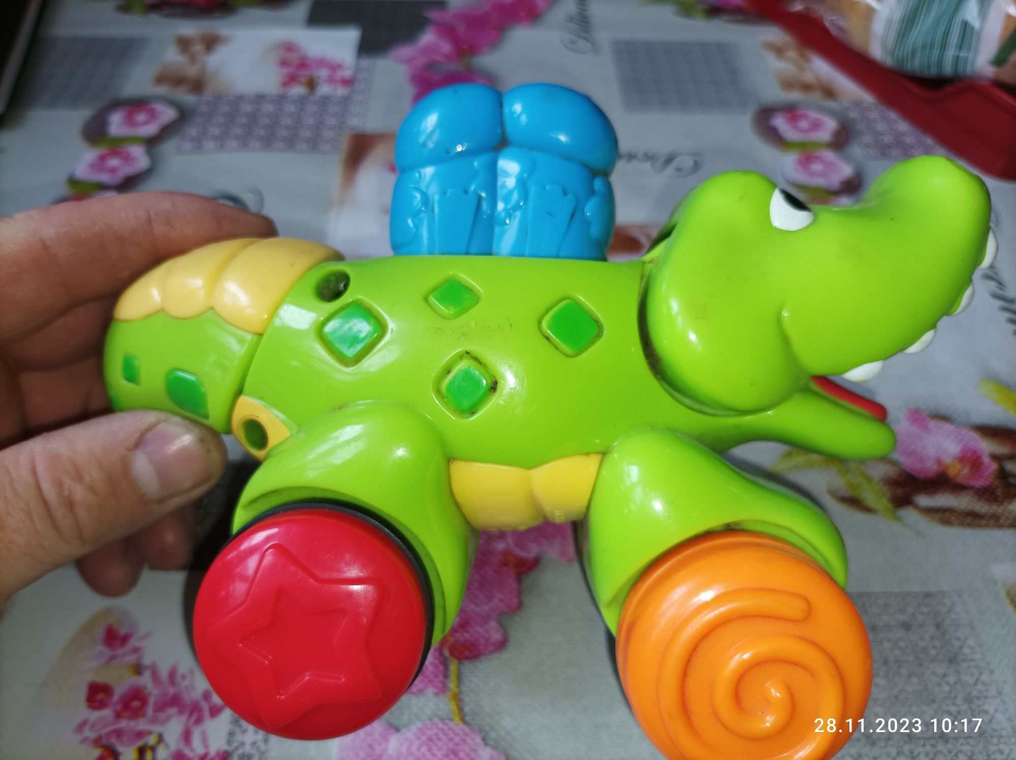Zabawka jeżdżąca krokodyl Fisher Price