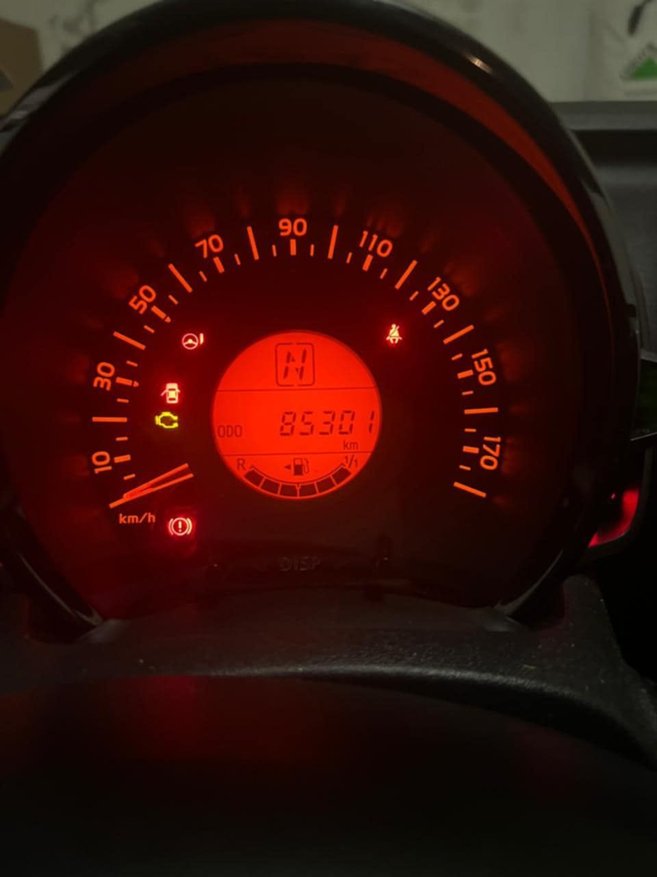 Toyota aygoo 85mil KMS caixa automática 2015