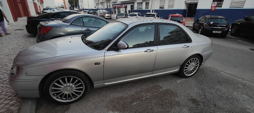 MG ZT 2.0 CDTI 131 cv
