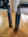 Dwie puste butle sodastream