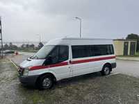 Ford Transit 9 lugares + 2 cadeiras de rodas