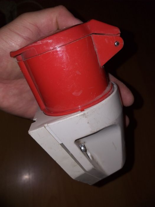 Настінна промислова розетка Walther BS4343 б.у.