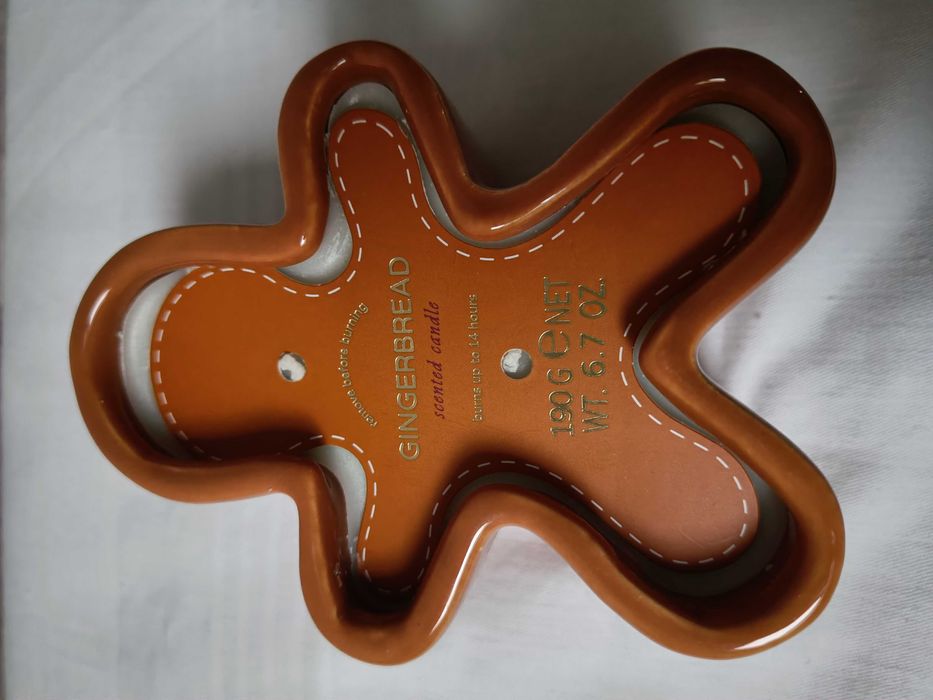 Pachnąca świeczka w ceramicznym ludziku piernikowym PRIMARK